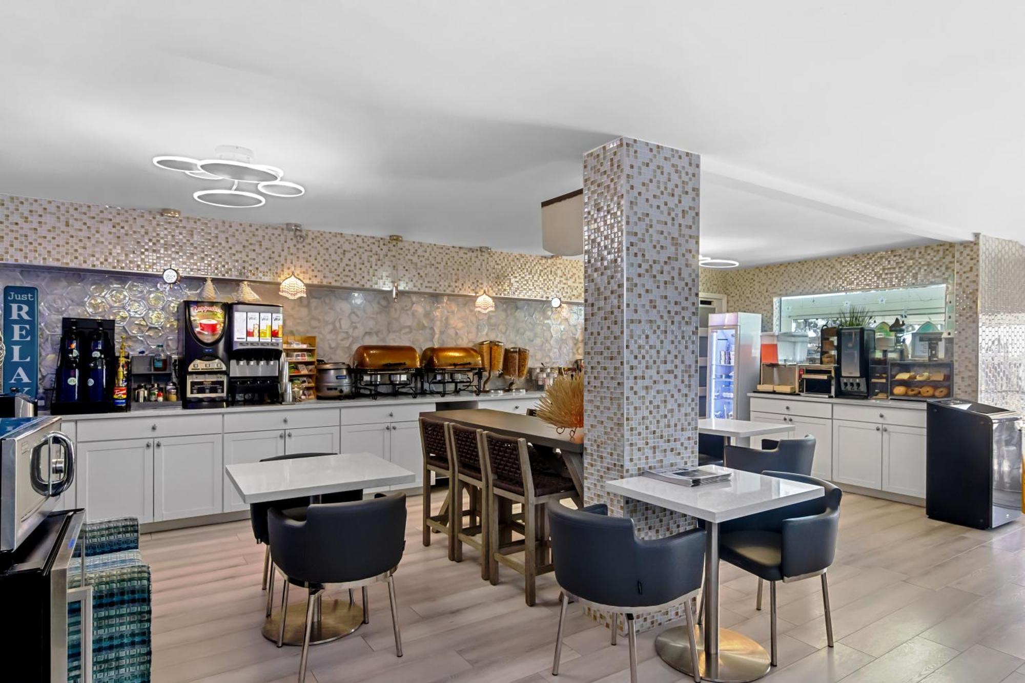 Ocean Sands Beach Inn (Adults Only) Сент Августин Екстериор снимка